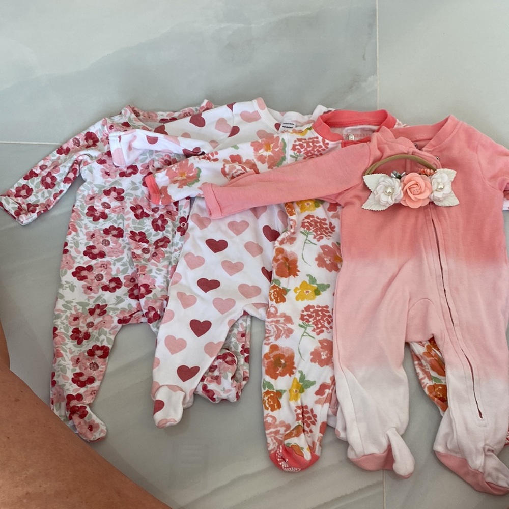 Newborn girl onesies! So adorable 🎀. Nordstrom.. Burt’s bees & Honest